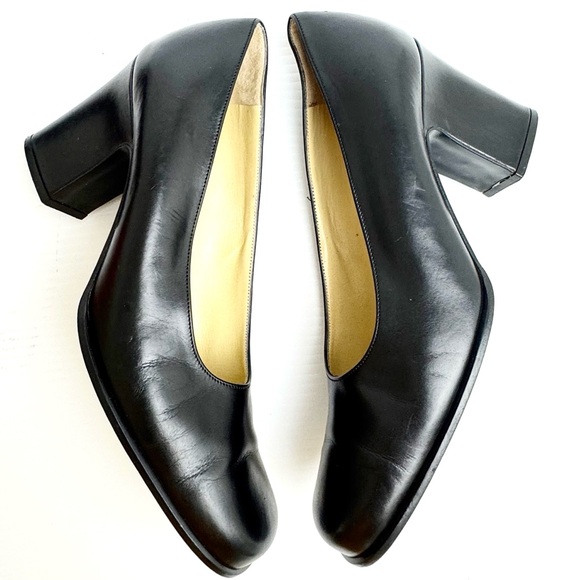 BALLY of Switzerland black leather Pumps Heels Classic Round Toe 6.5